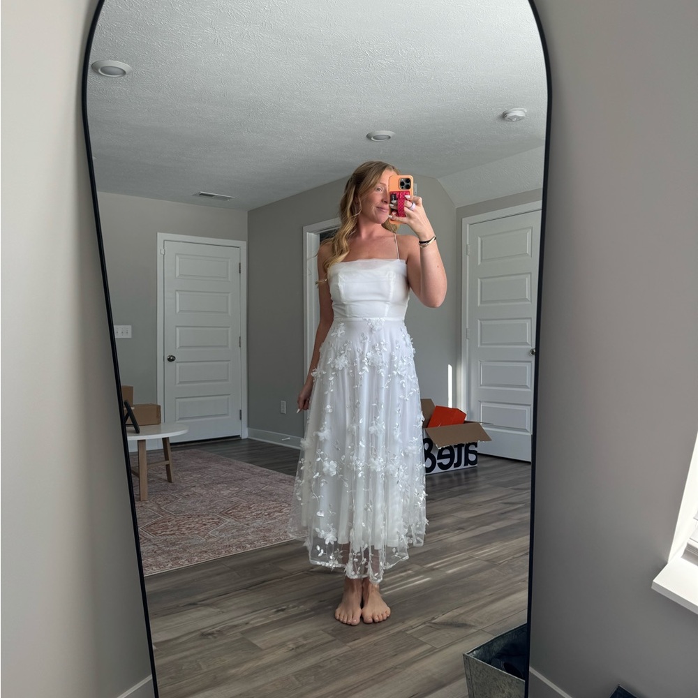 White Lace Floral Open Back Dress